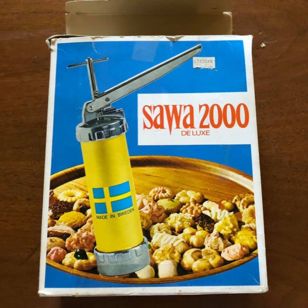 Vintage Sawa 200 De Luxe Cookie Press